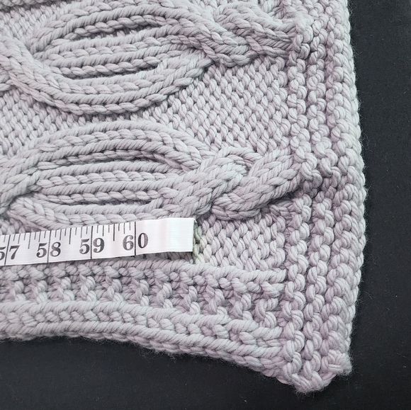 Hand Made Cable Knit Gray Scarf - 100% Merino Wool - Knit By Myself - Picture 5 of 7